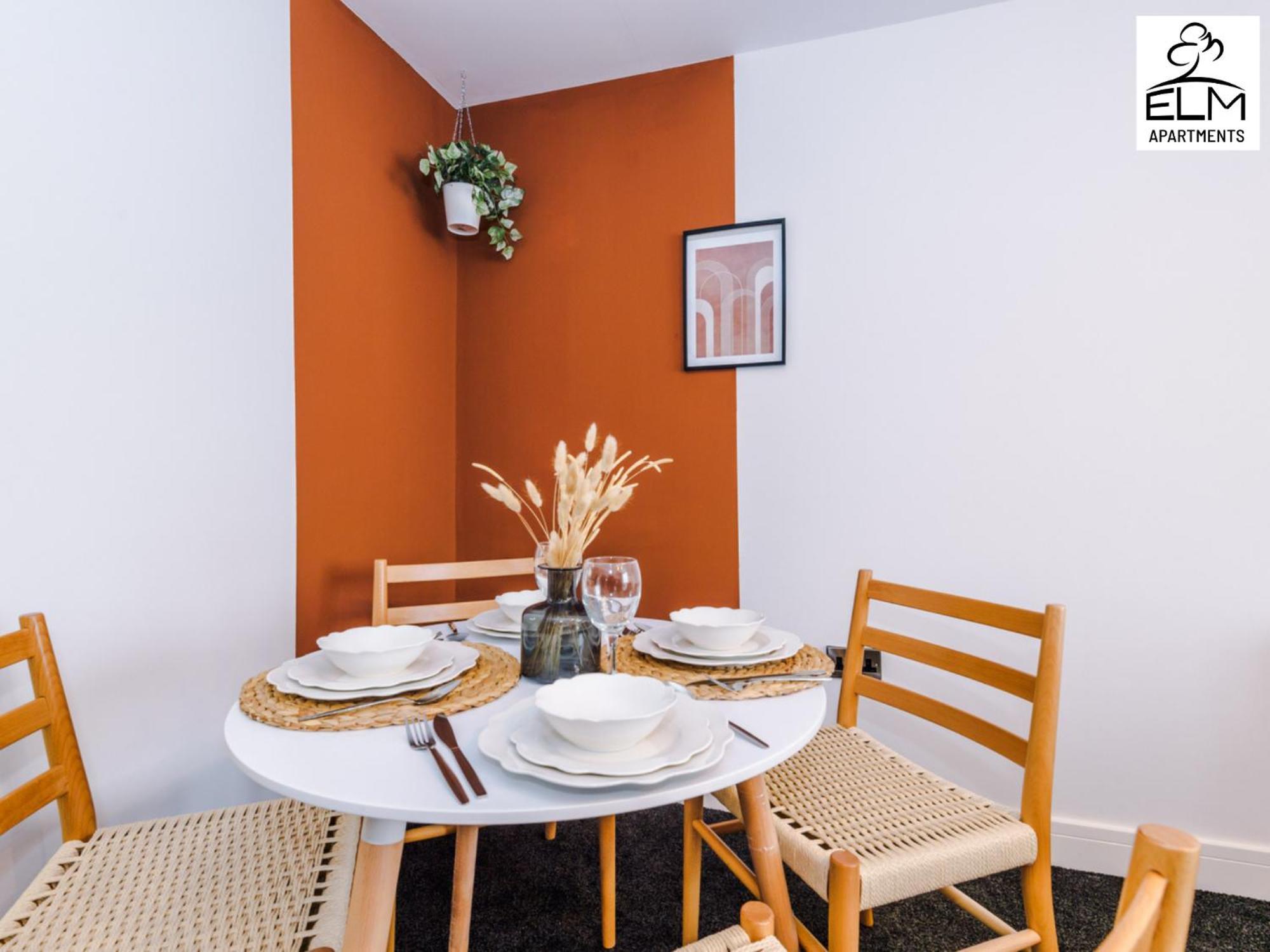 Elm Aparthotel , Collection Of Apartments Available Near Media City , Free Parking 맨체스터 외부 사진