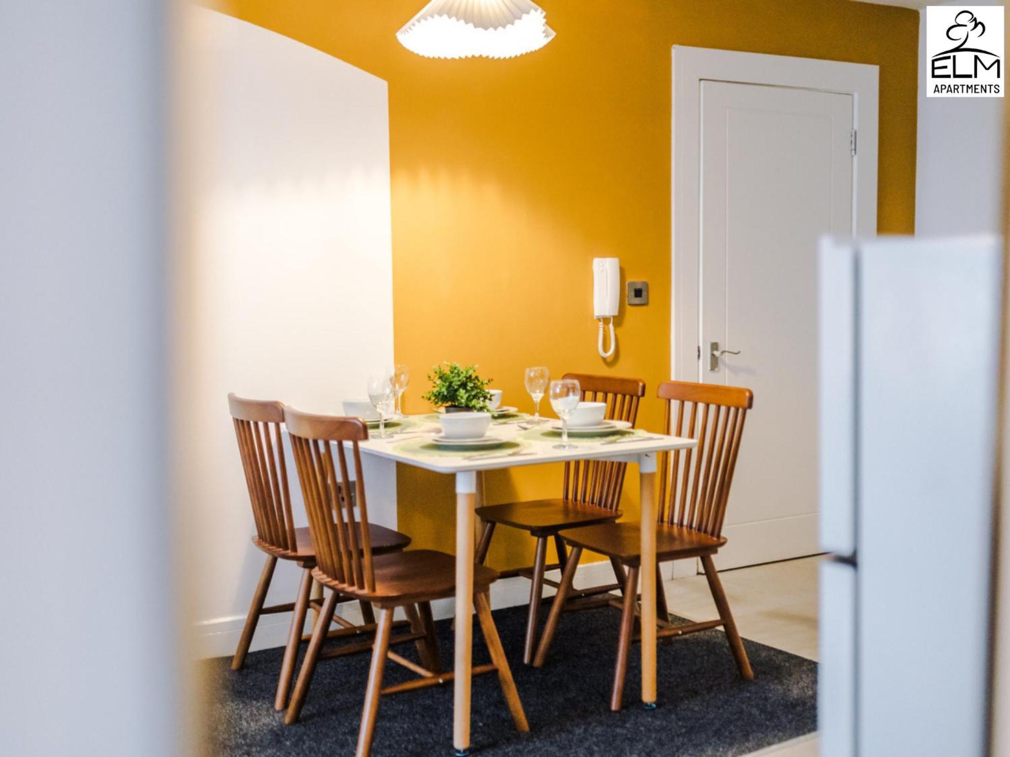 Elm Aparthotel , Collection Of Apartments Available Near Media City , Free Parking 맨체스터 외부 사진