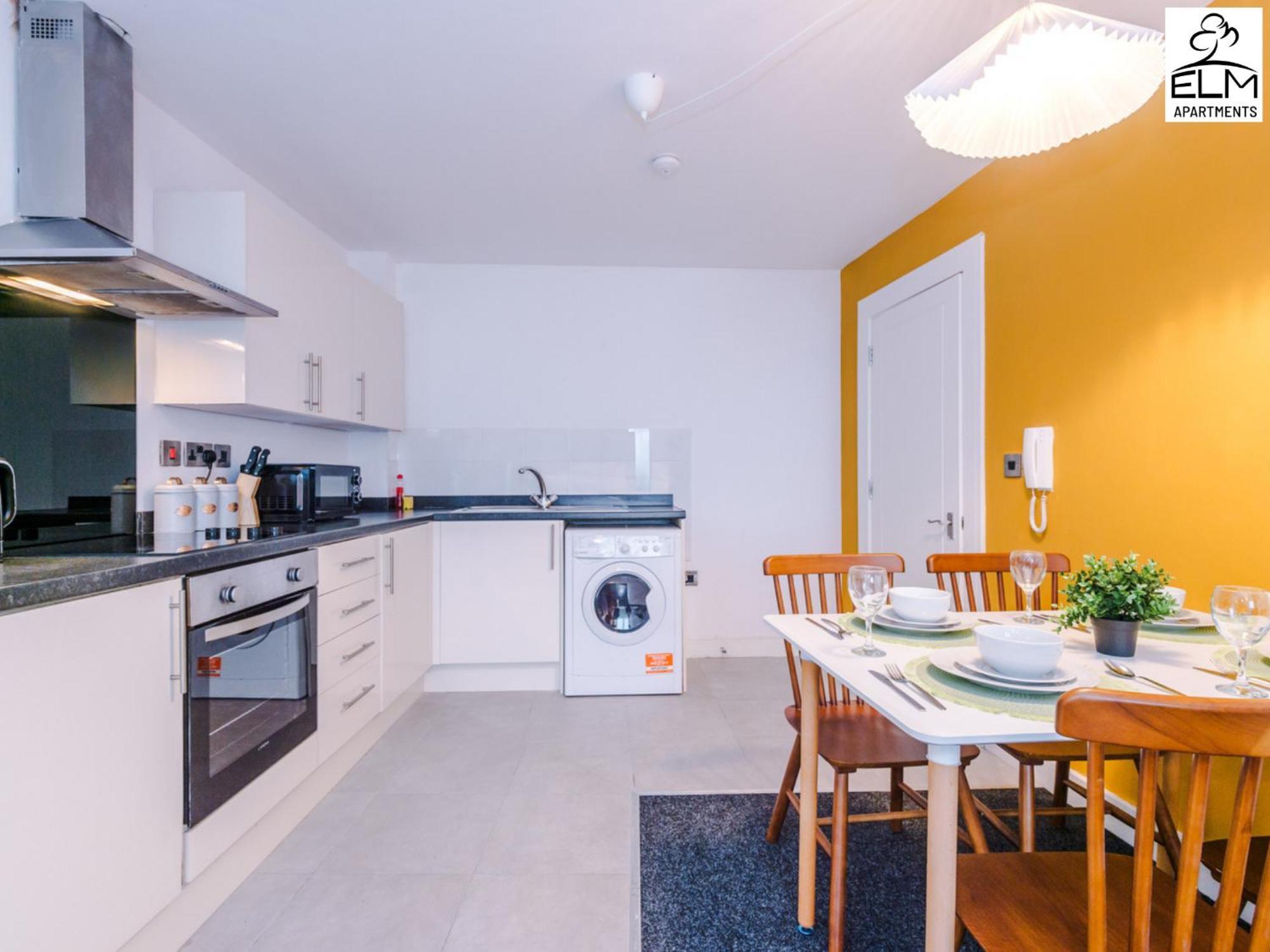 Elm Aparthotel , Collection Of Apartments Available Near Media City , Free Parking 맨체스터 외부 사진