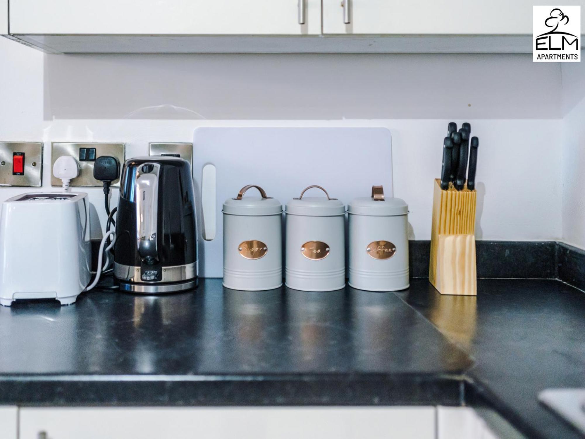 Elm Aparthotel , Collection Of Apartments Available Near Media City , Free Parking 맨체스터 외부 사진